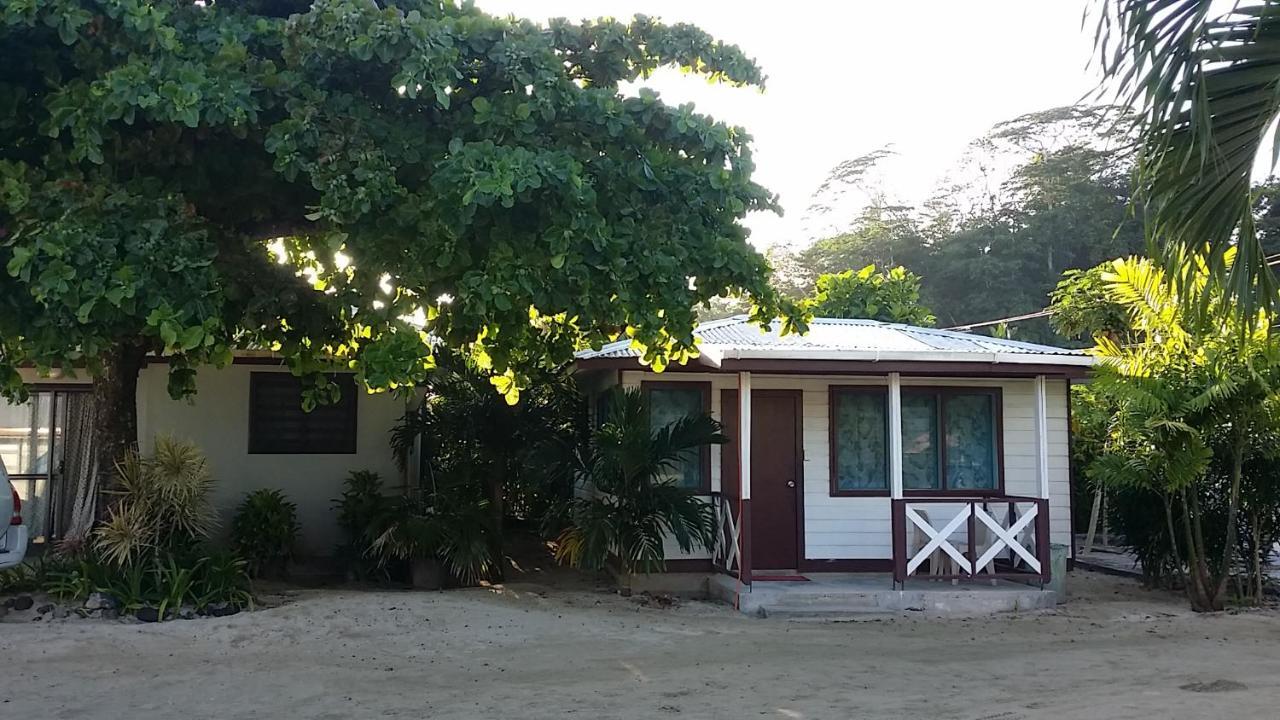 Manase Vacation Beach Fales酒店 外观 照片