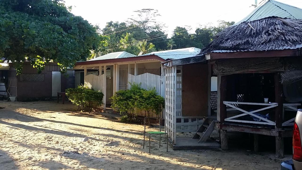 Manase Vacation Beach Fales酒店 外观 照片