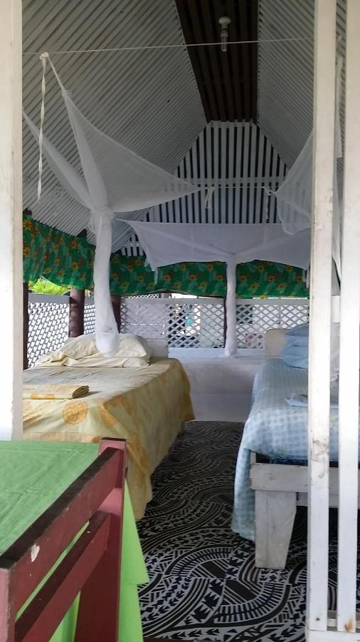 Manase Vacation Beach Fales酒店 外观 照片